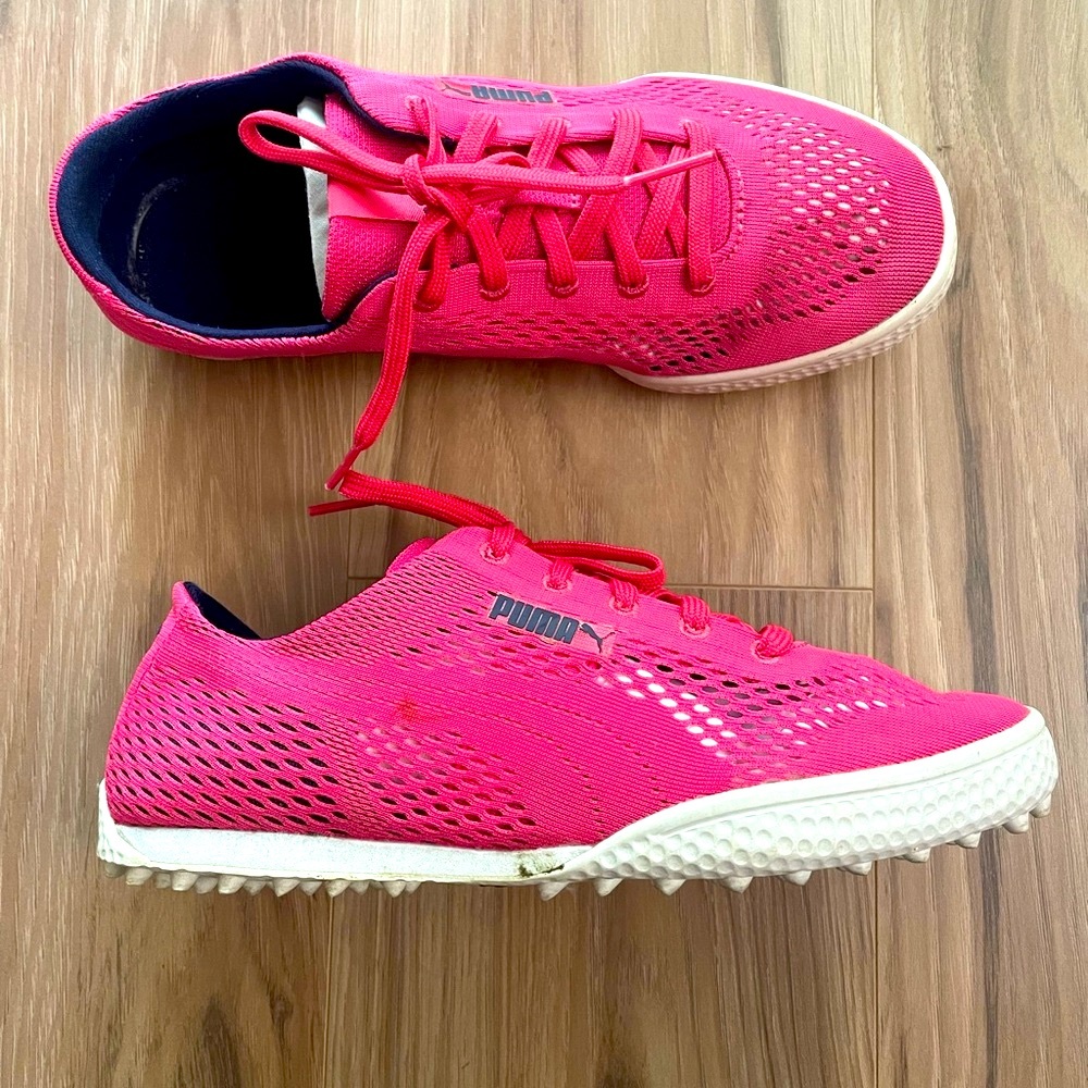 PUMA Women's Vibrant Pink Golf Shoes